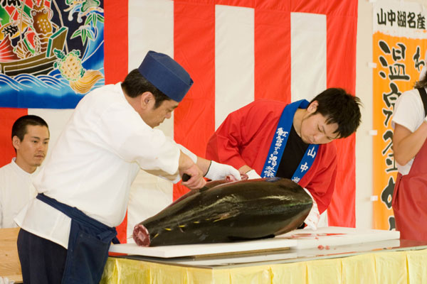 6月5日（土）「マグロ解体ショー」を実施いたしました。の写真